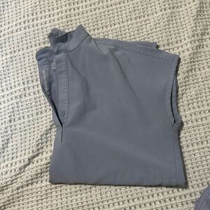 XXS Rafaela oversized scrub top, figs, blue.